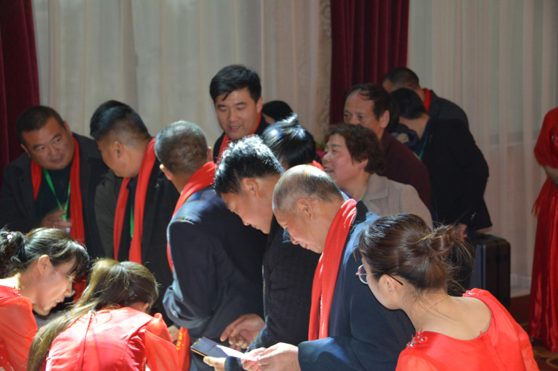 戮力同行 · 逐夢未來—— 中原邦農集團2021年第一季度大會暨新品發布會圓滿落幕